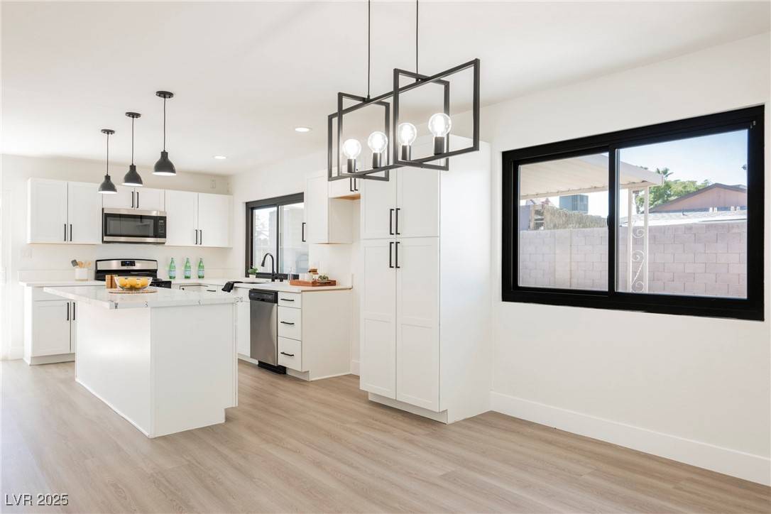 Las Vegas, NV 89121,4655 Bennett DR