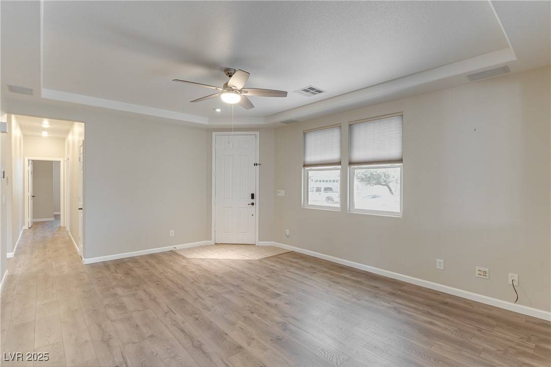 North Las Vegas, NV 89081,6035 Eganridge CT
