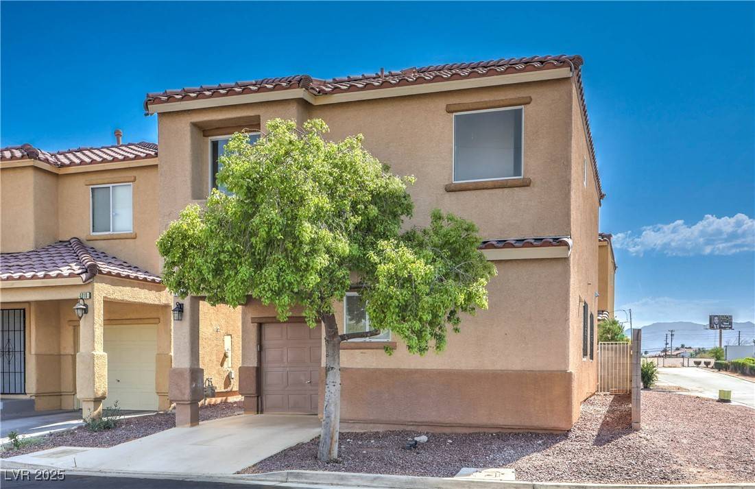 Las Vegas, NV 89115,4004 Emerald Wood ST
