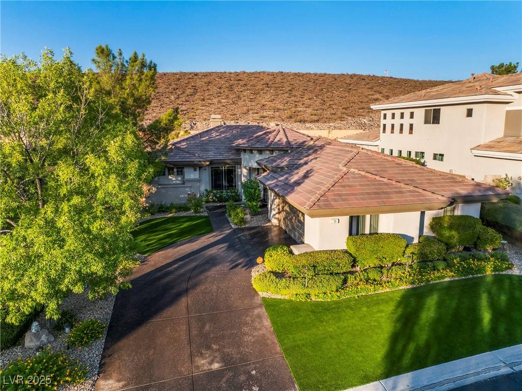 Henderson, NV 89052,18 Moraine DR