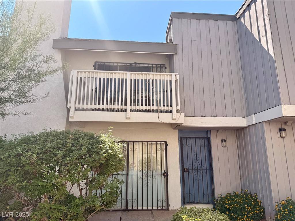Las Vegas, NV 89169,576 Willow Green DR