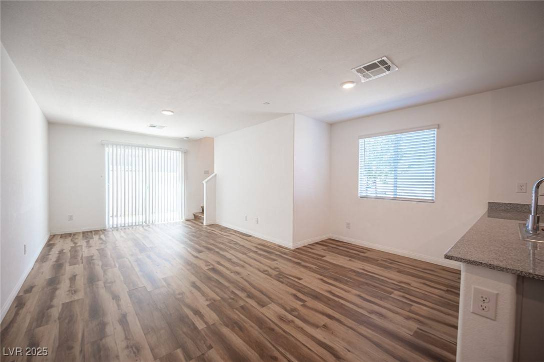 Las Vegas, NV 89183,12103 Mojave Gold RD #4