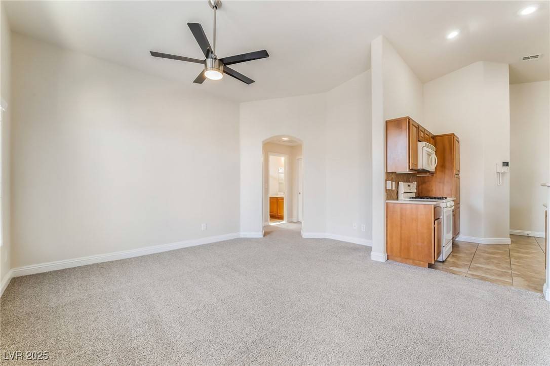 Las Vegas, NV 89178,8689 TOM NOON AVE #101