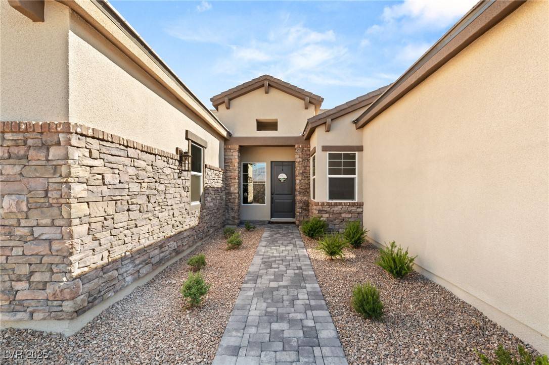 Las Vegas, NV 89143,8575 Nicholas James AVE