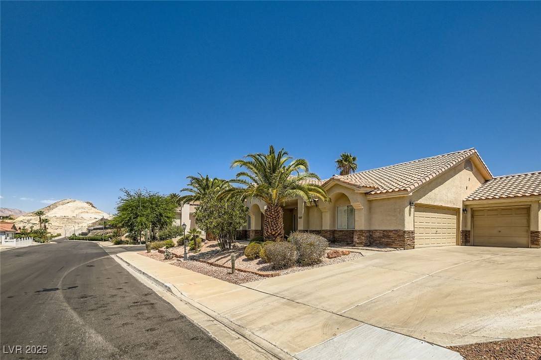 Henderson, NV 89011,1037 Norellat RD