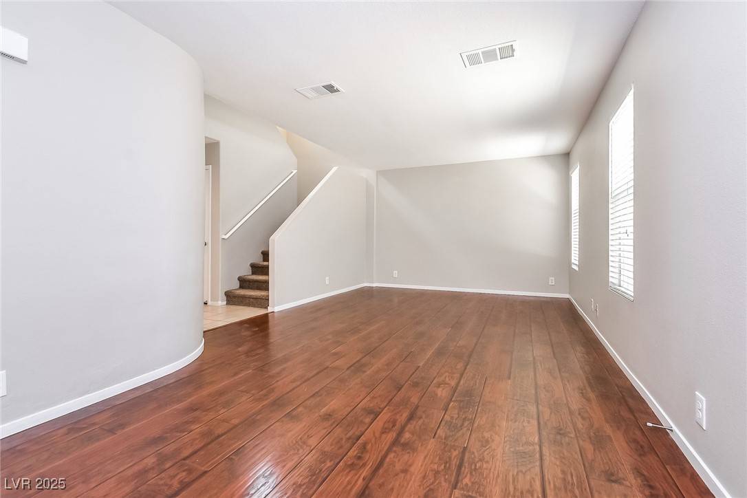 Las Vegas, NV 89131,7233 Scenic Desert CT