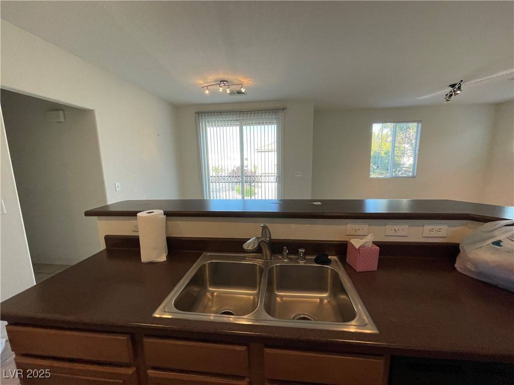 Henderson, NV 89012,31 HUDSON CANYON ST #3