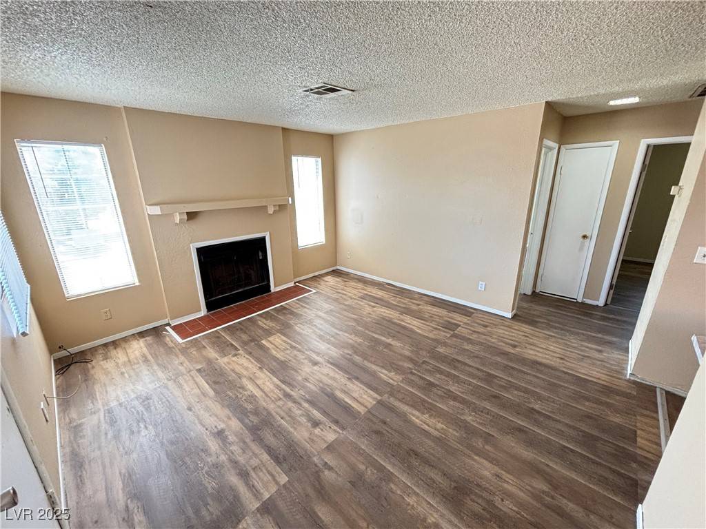 Las Vegas, NV 89110,4220 Middlesex AVE #C
