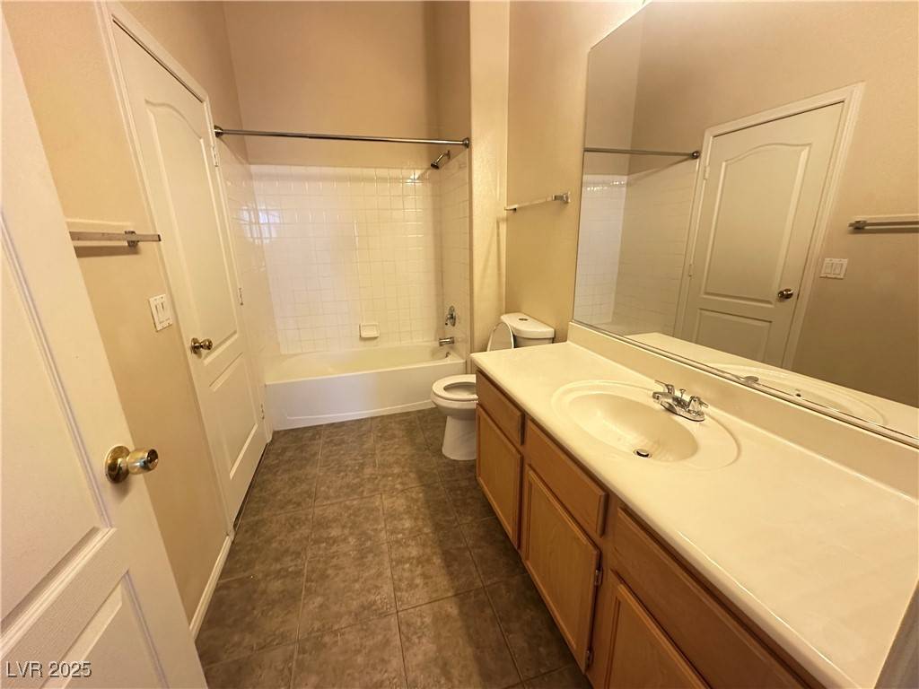 Henderson, NV 89052,700 CARNEGIE ST #2523