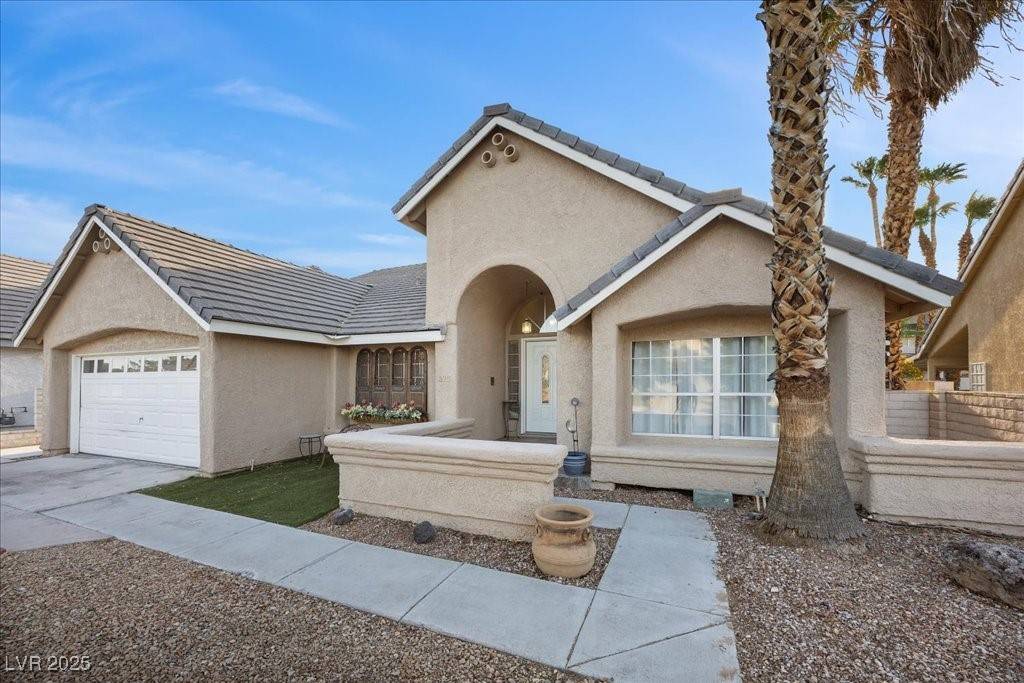 Henderson, NV 89014,323 Vallarte DR