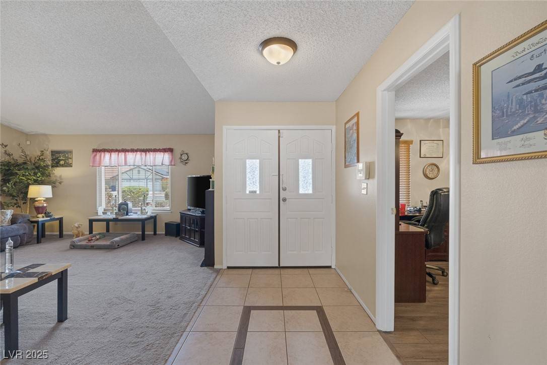 Las Vegas, NV 89103,3871 Sauceda LN