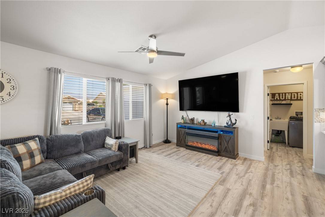 Pahrump, NV 89060,681 Indian Wells CT