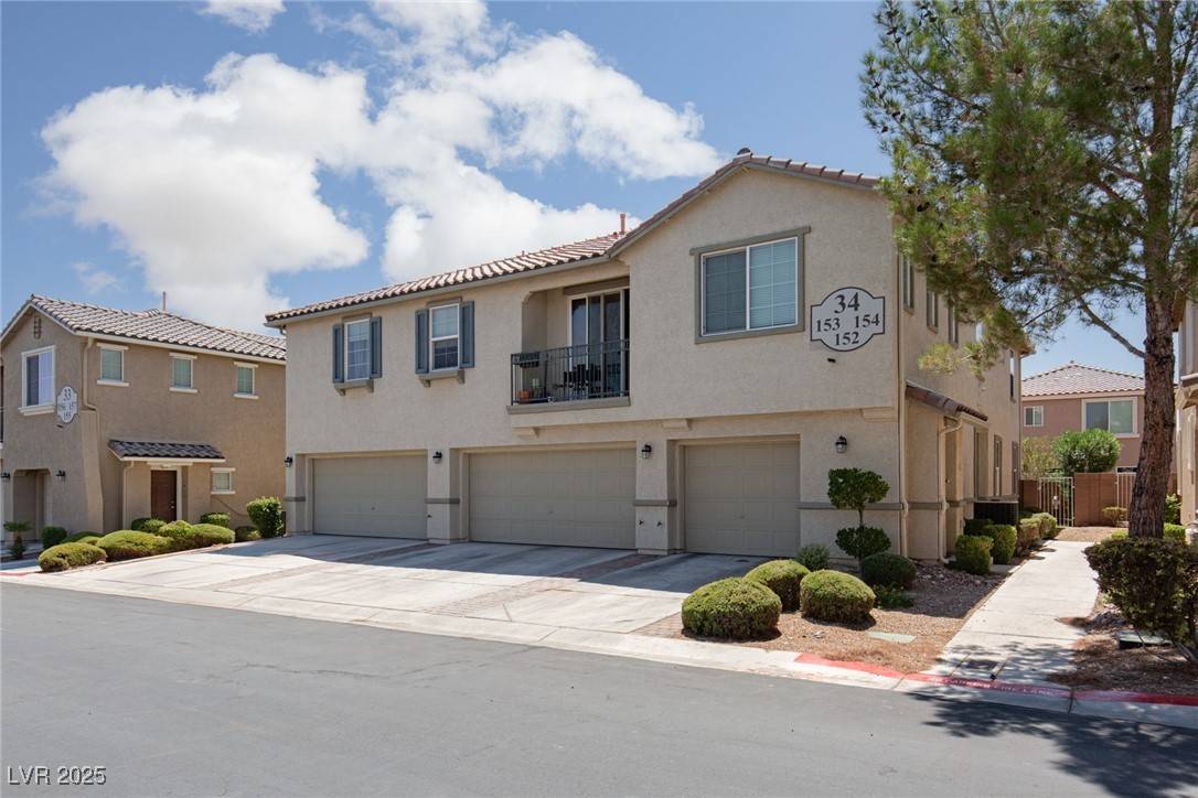 Las Vegas, NV 89118,6255 W Arby AVE #152