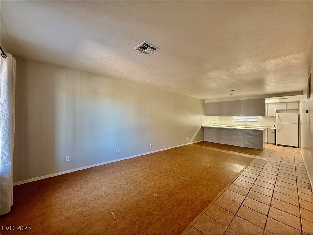 Las Vegas, NV 89103,4636 Sand Creek AVE #C