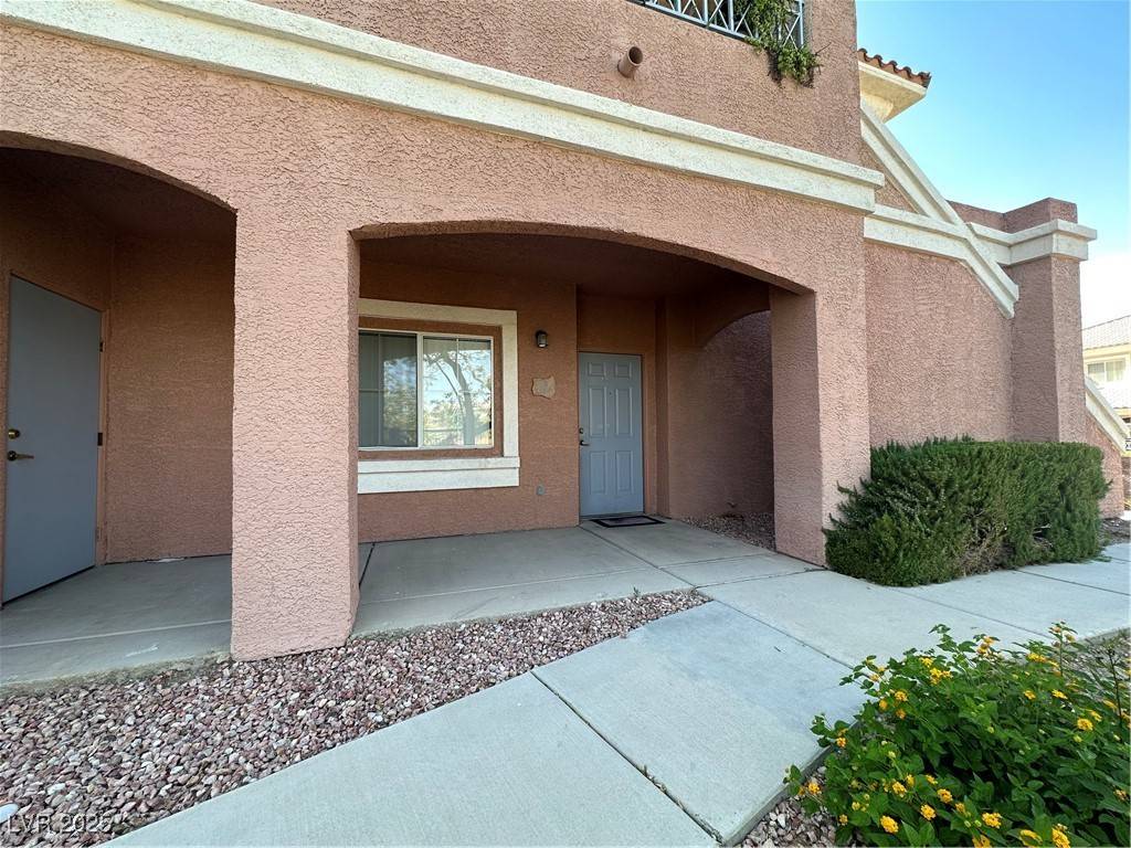 Las Vegas, NV 89144,352 Pine Haven ST #102
