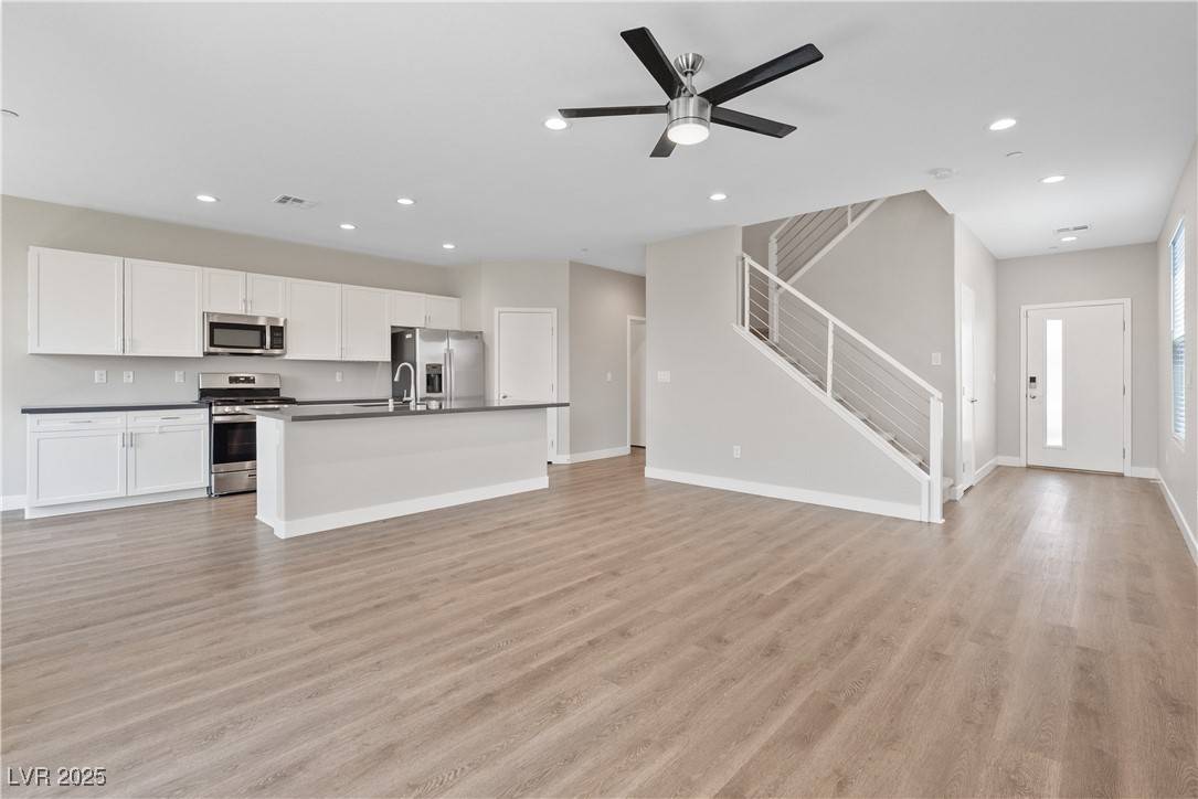 Las Vegas, NV 89110,4219 Wales Green LN