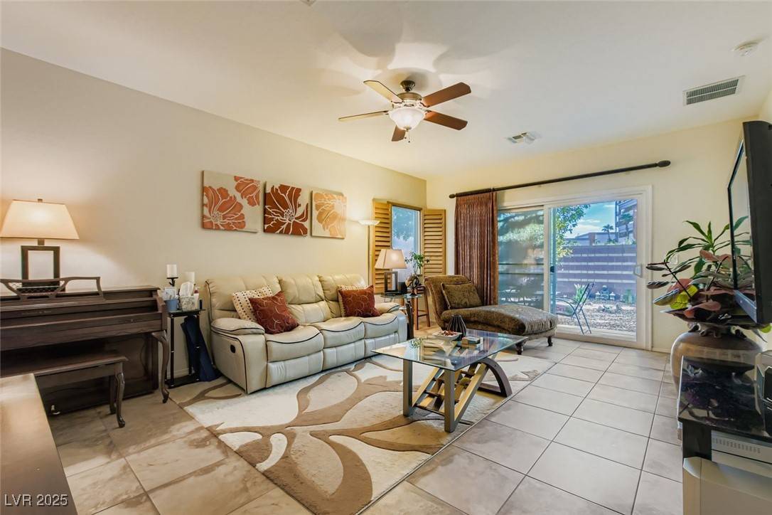 North Las Vegas, NV 89084,2525 Great Auk AVE