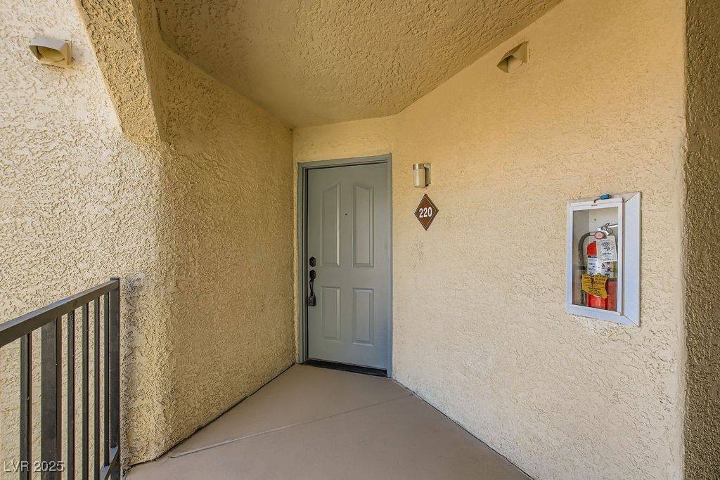 Las Vegas, NV 89117,8455 W Sahara AVE #220