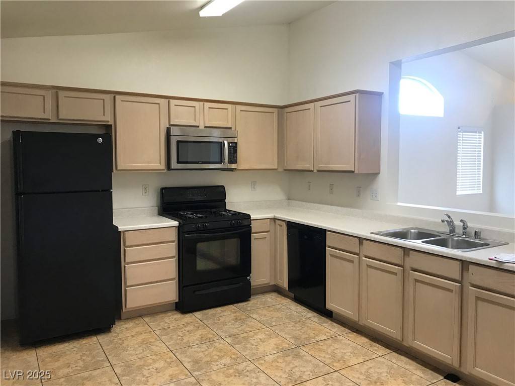 Las Vegas, NV 89032,922 MANDOLIN WAY