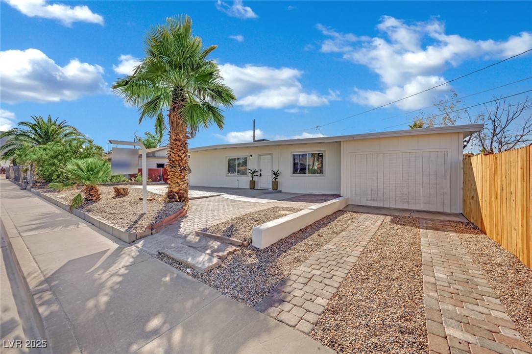 Henderson, NV 89015,27 Magnesium ST