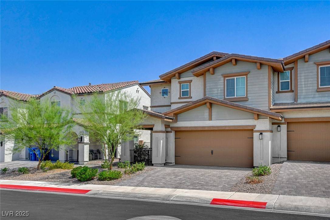 Henderson, NV 89011,323 Bay Village PL