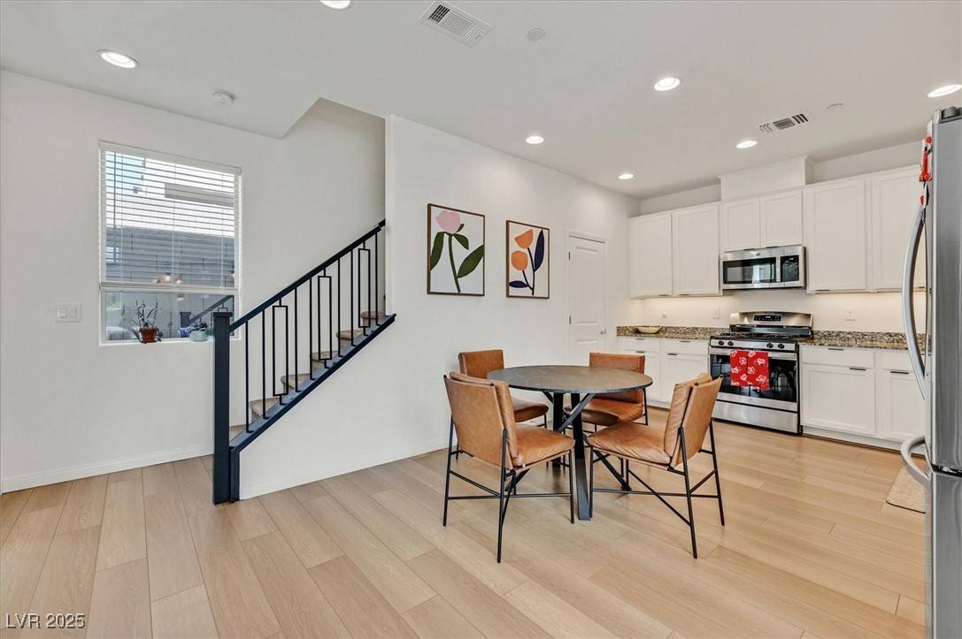 Las Vegas, NV 89138,655 Tranquil Jade ST