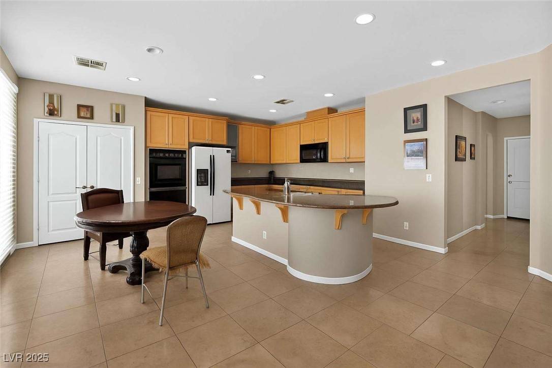 Las Vegas, NV 89149,9336 White Waterfall AVE