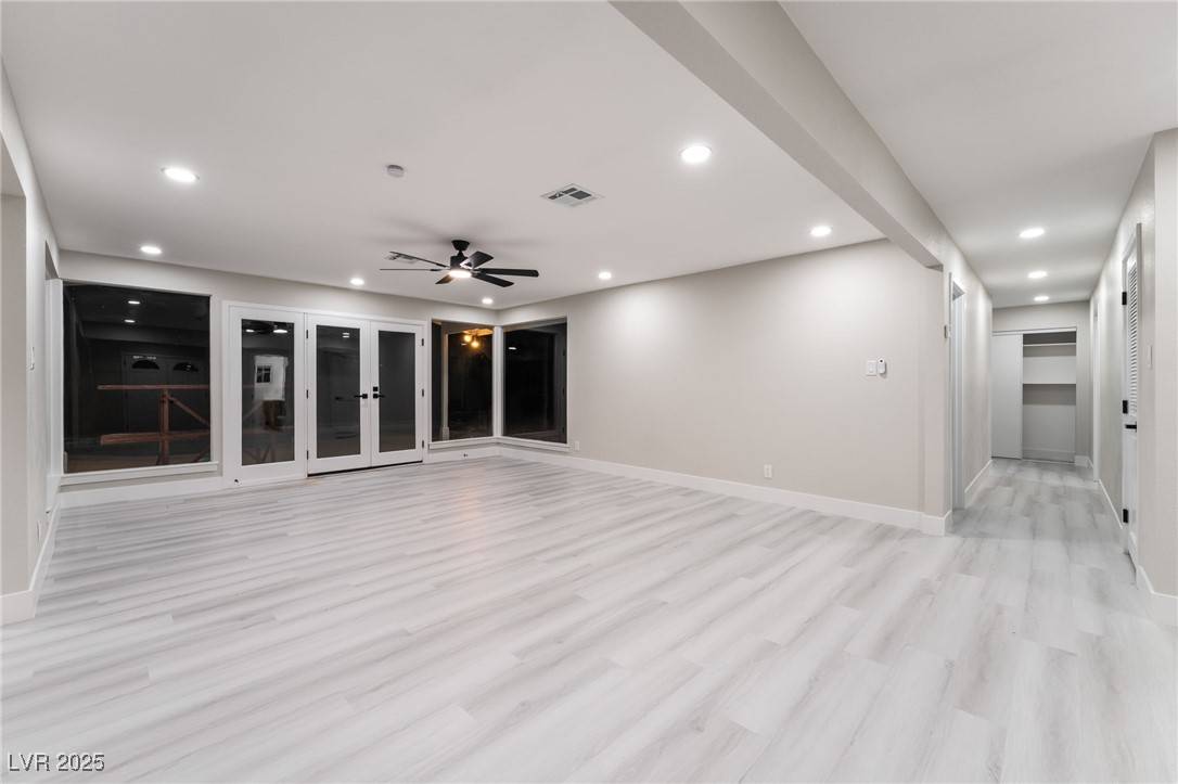 Las Vegas, NV 89102,2701 Mason AVE