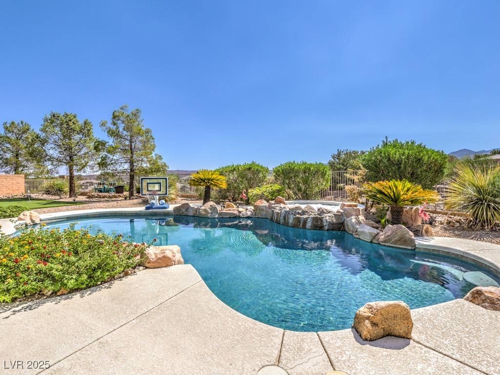 Henderson, NV 89052,99 Fountainhead CIR