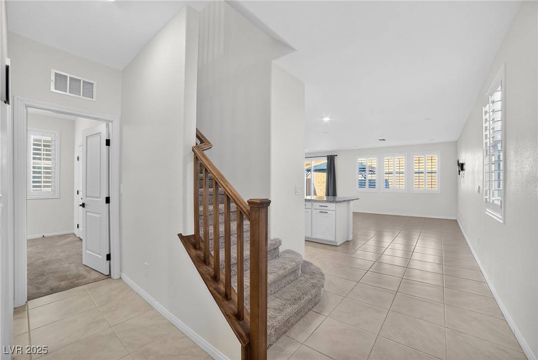 Las Vegas, NV 89139,9539 Bursill ST