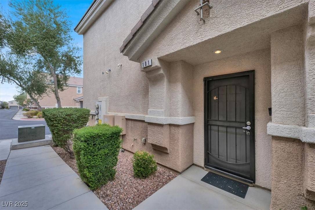 Las Vegas, NV 89183,2295 Koho DR #101