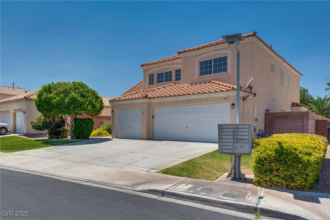 Las Vegas, NV 89130,5329 Bright Sun CT