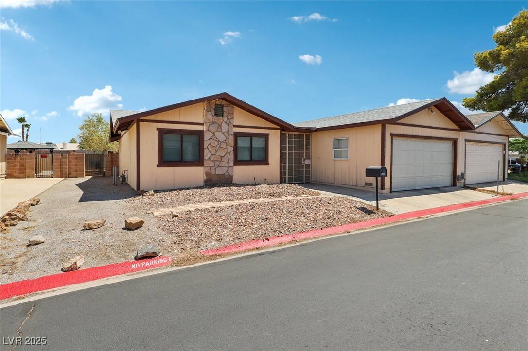 Las Vegas, NV 89122,4742 Tierra Verde ST
