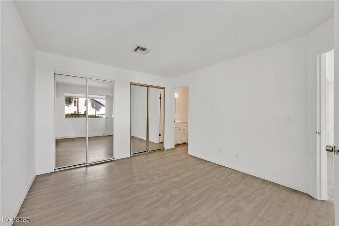 Las Vegas, NV 89103,3974 Bushnell DR #59