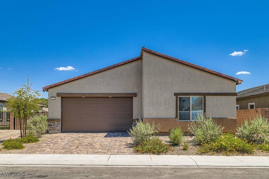 Las Vegas, NV 89121,3746 Etendre CT