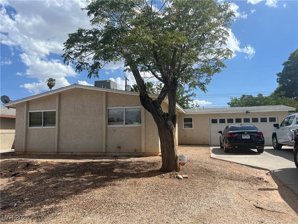 Las Vegas, NV 89107,4317 Hanford AVE