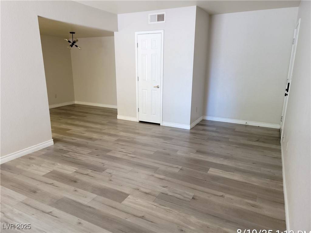 Las Vegas, NV 89103,4400 Sandy River DR #11