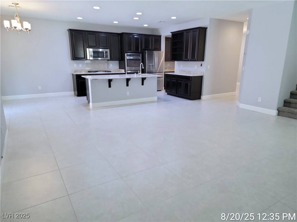 Las Vegas, NV 89166,7553 Old Compton ST