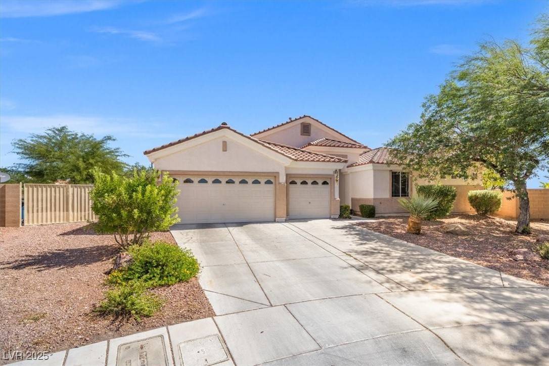 Las Vegas, NV 89178,8974 English Falls WAY