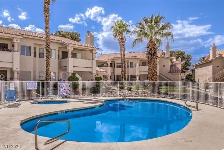Las Vegas, NV 89128,924 Falconhead LN #101