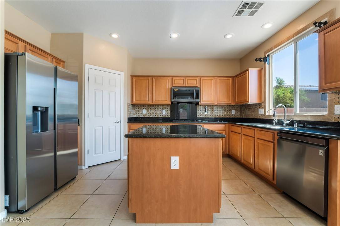 Las Vegas, NV 89179,11238 Meadow Cove ST