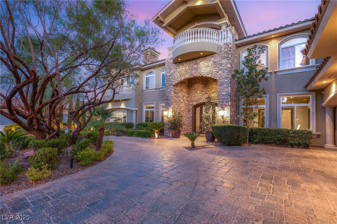 Henderson, NV 89052,1 Awbrey CT