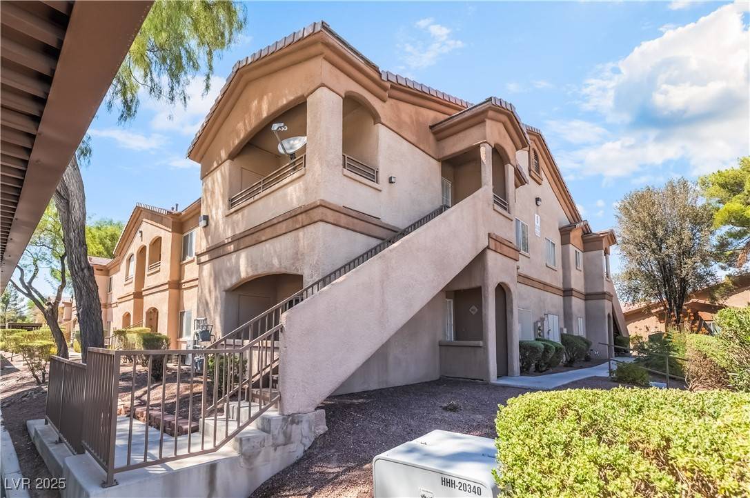 Las Vegas, NV 89122,5751 E Hacienda AVE #244