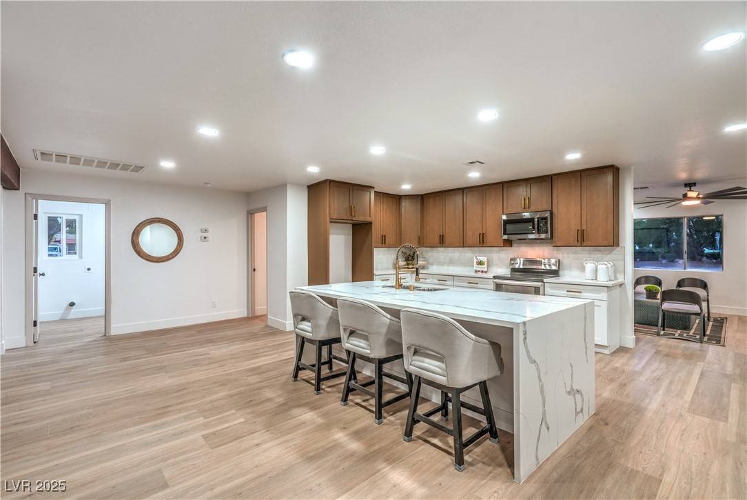 Las Vegas, NV 89146,2175 Westwind RD