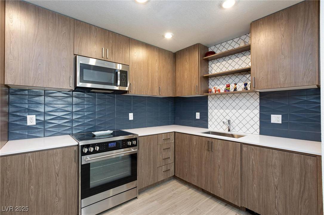 Las Vegas, NV 89110,4421 Halbert AVE