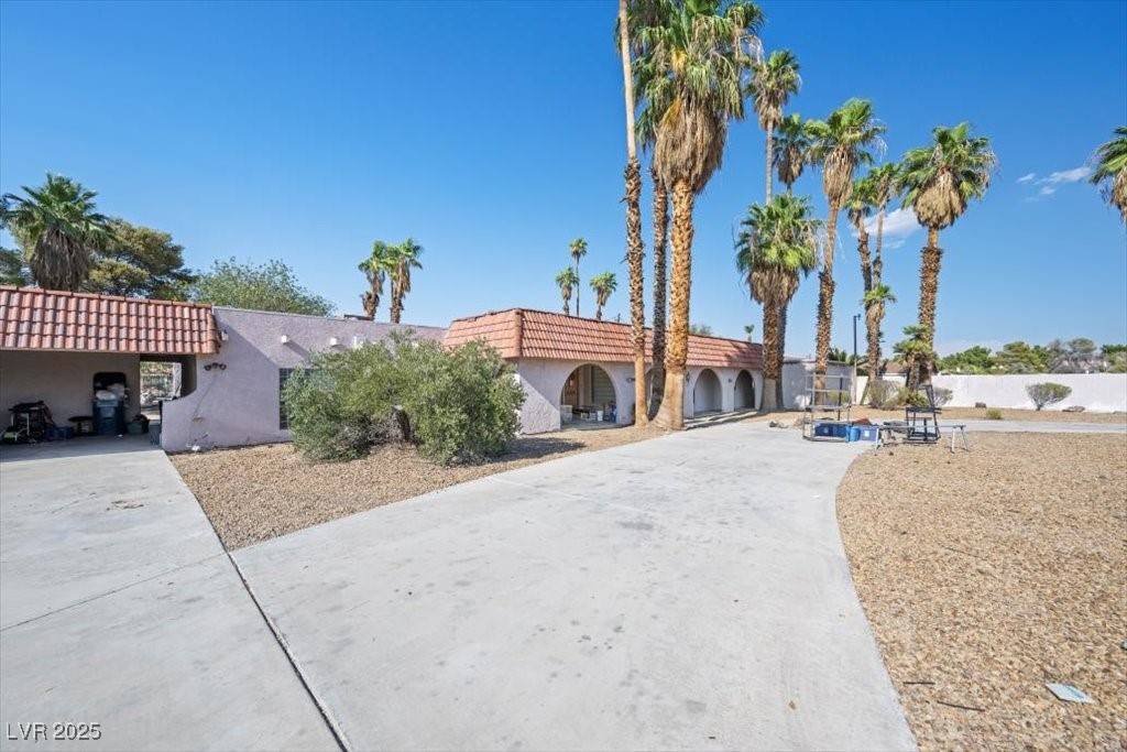 Las Vegas, NV 89120,2880 Casey DR