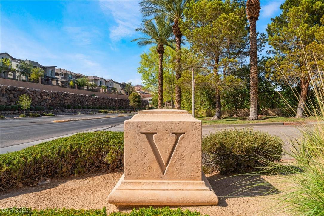Henderson, NV 89011,24 Via Vasari #204