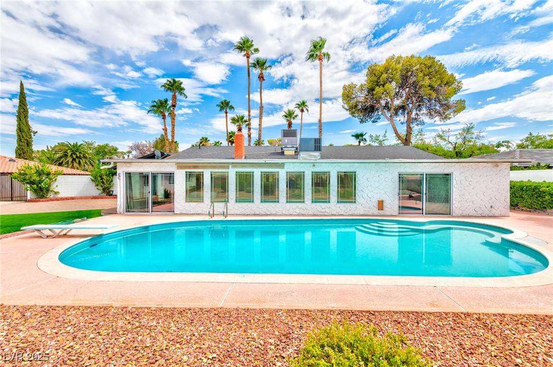 Las Vegas, NV 89107,216 Canyon DR