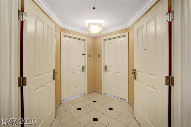 Las Vegas, NV 89109,125 E Harmon AVE #1620