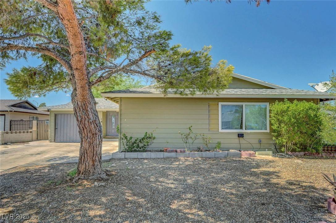 Las Vegas, NV 89122,5122 Gregg PL